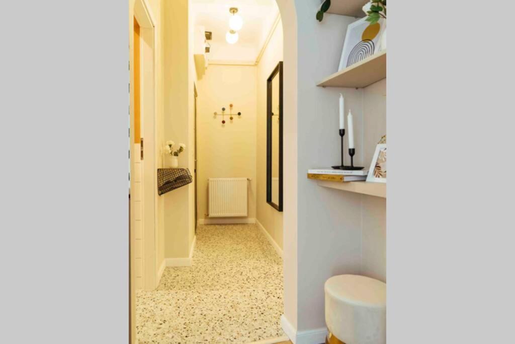 Stunning Views - Top Location - Netflix + Balcony Bucarest Esterno foto