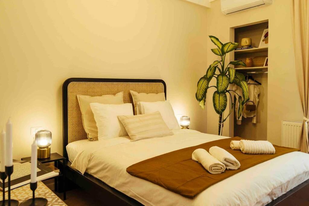Stunning Views - Top Location - Netflix + Balcony Bucarest Esterno foto